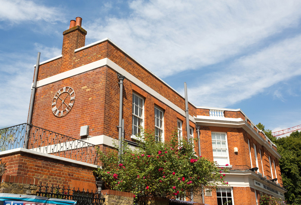 picture of the outside of the Bricklayers Arms